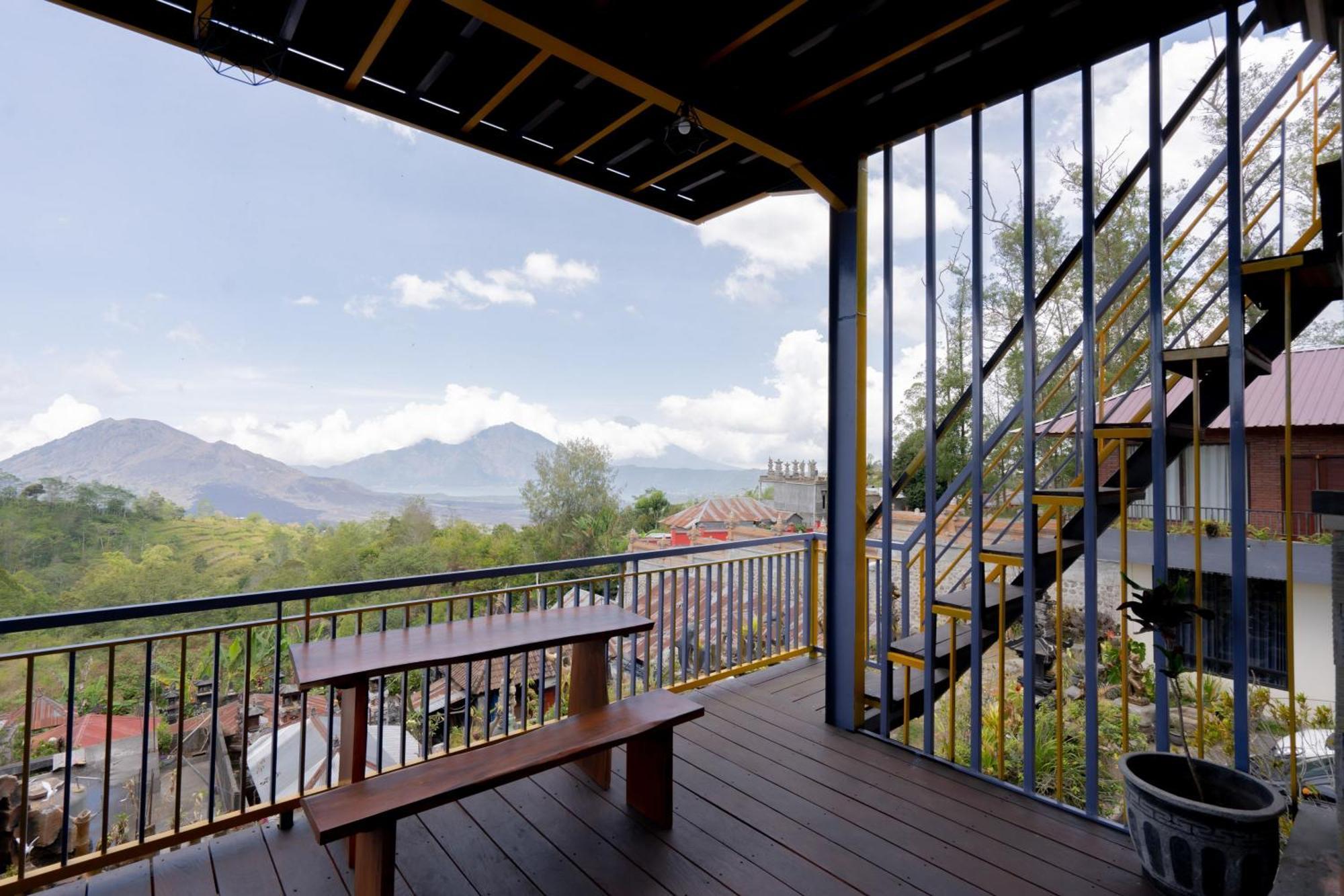 Mountain View House *