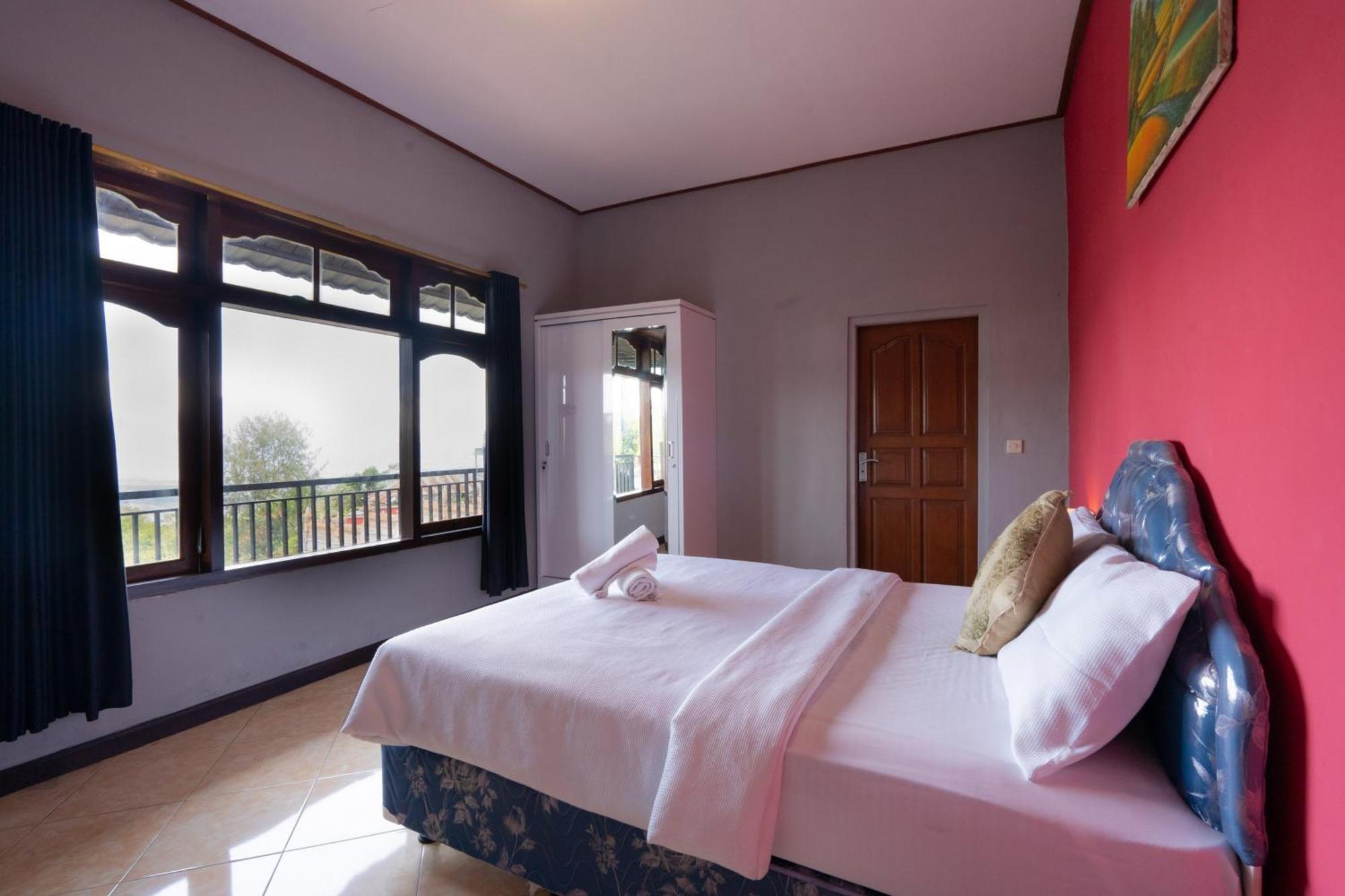 Mountain View House Homestay *